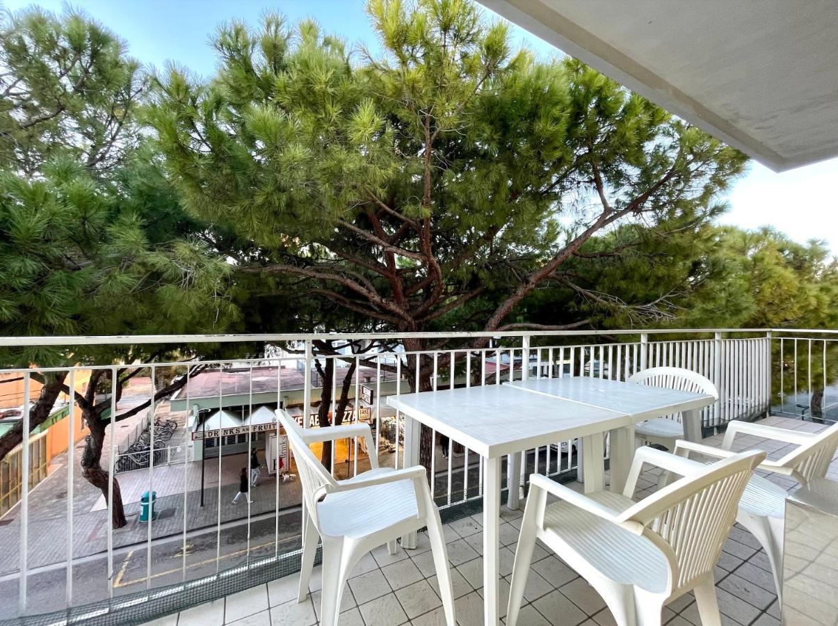 Palazzo Masotto - Carraro Immobiliare Jesolo - Family Apartments Dış mekan fotoğraf
